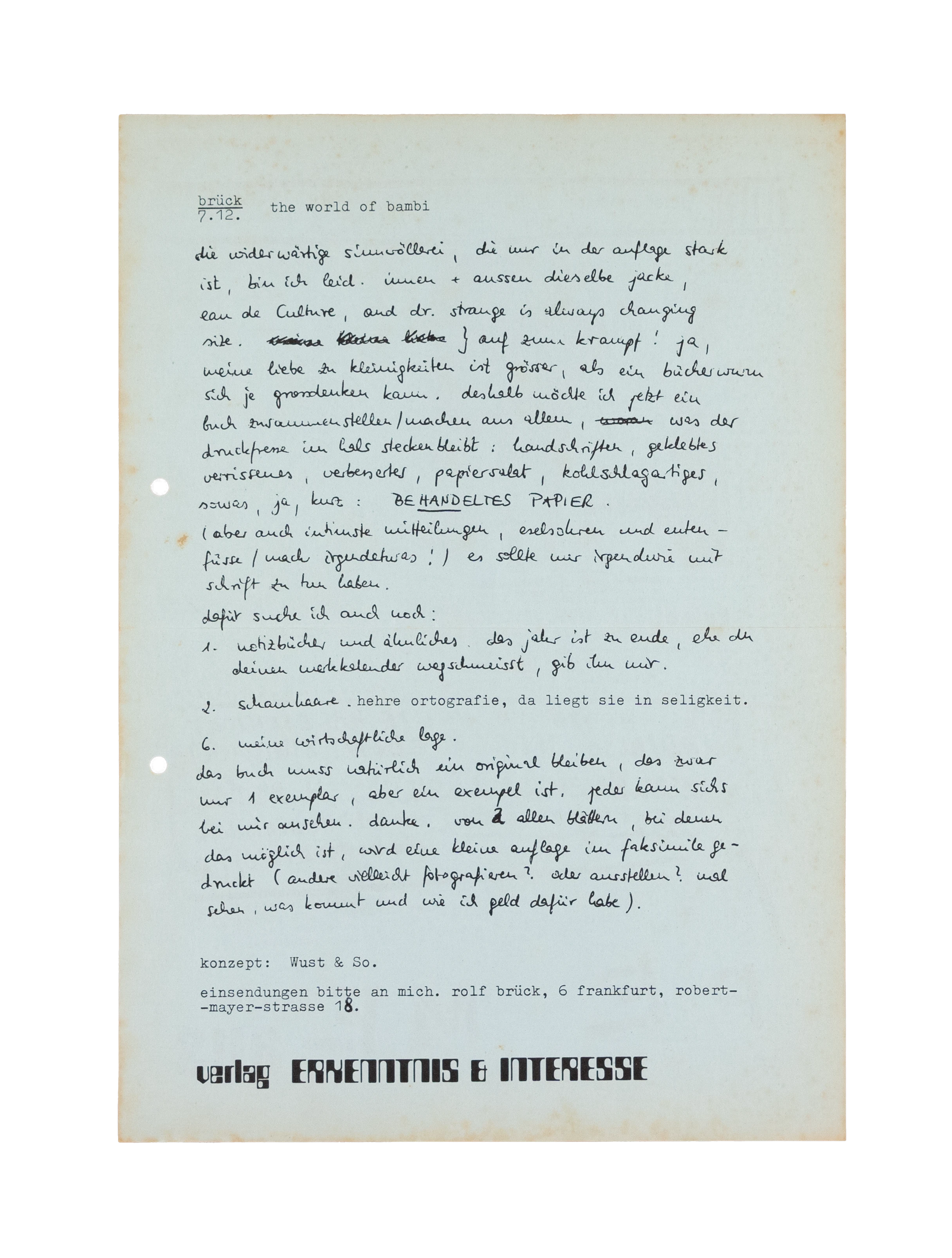 Blaue Din A4 Papier Seite, links gelocht. Von Hand und mit Schreibmaschine beschrieben.